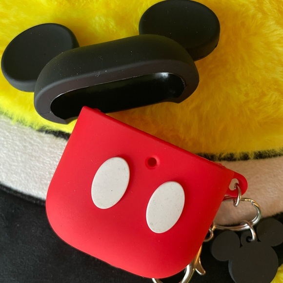 Disney Mickey Mouse Red and Black Airpods Case, mickey Mause airpods 1&2 G. - Picture 13 of 15